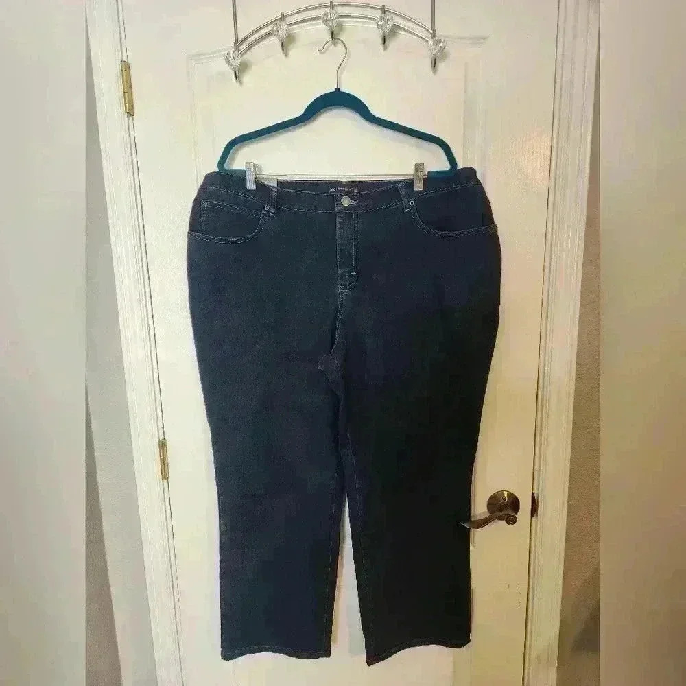 Lee relaxed fit women's petite plus size 22w Denim Jeans NWT item #95